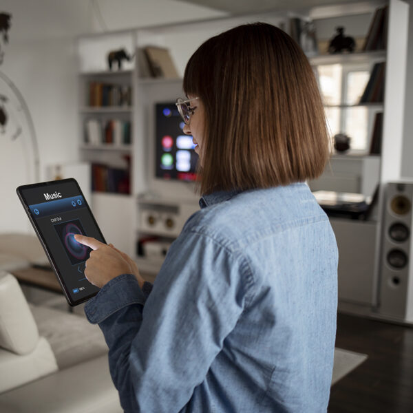 young-woman-using-home-technology